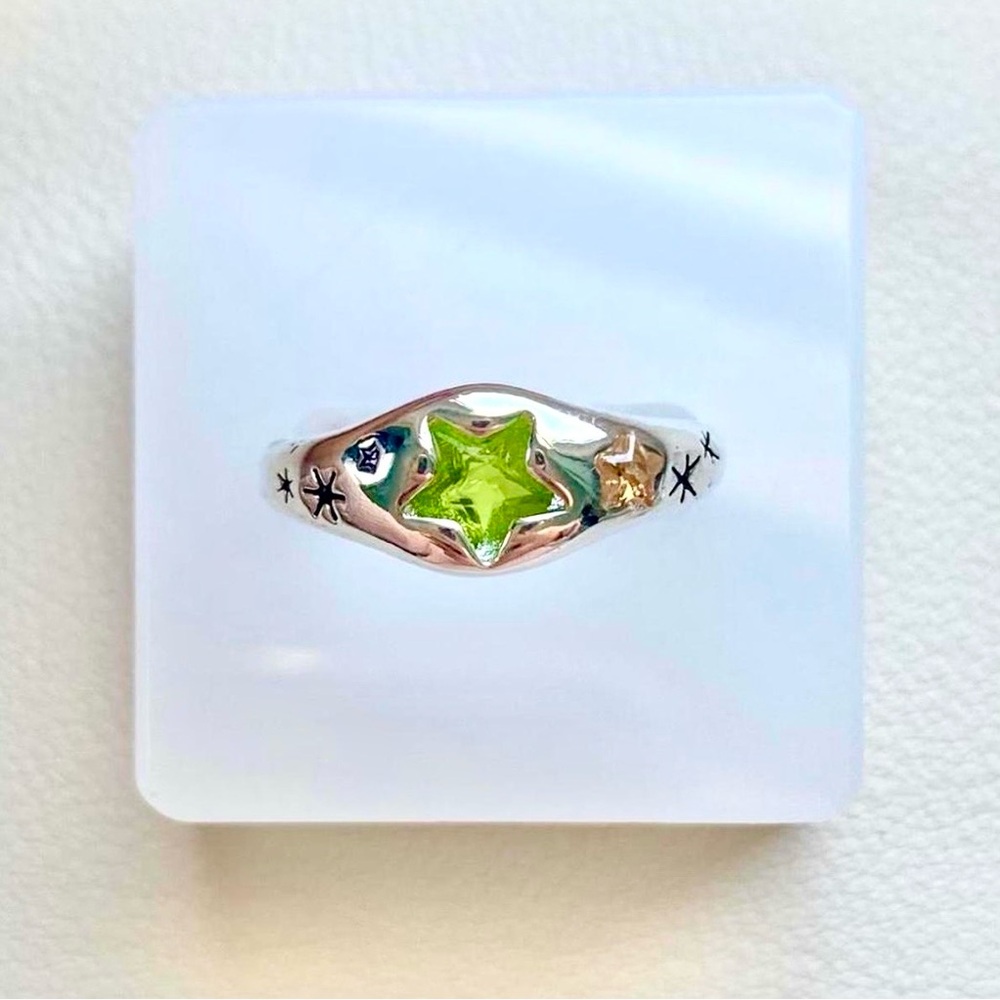 Silver Star Ring with Green Gemstone